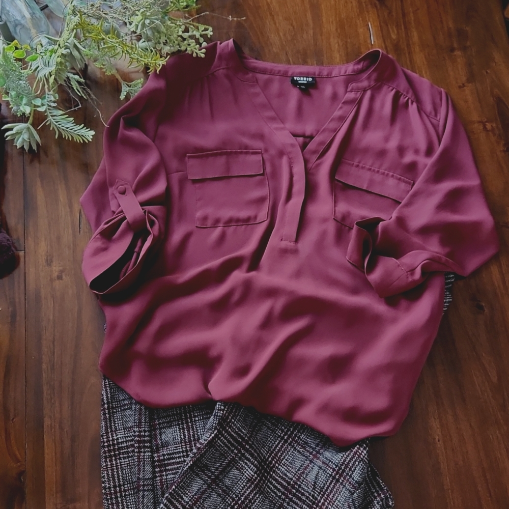 TORRID 3/4 Sleeve Blouse, 1/2 Button, Burgundy, Flowy Lightweight